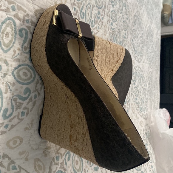 Purchased here, never worn. Too small for me, missed my window to return. - Picture 4 of 4